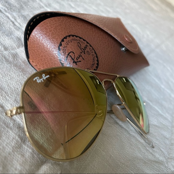 Women’s Ray-Ban Sunglasses Gold Frame with Pink Lenses - Picture 3 of 6